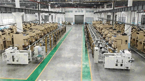 เครื่องจักร CNC กับเครื่องจักรหุ่นยนต์อุตสาหกรรม: ความแตกต่างที่สำคัญสำหรับผู...